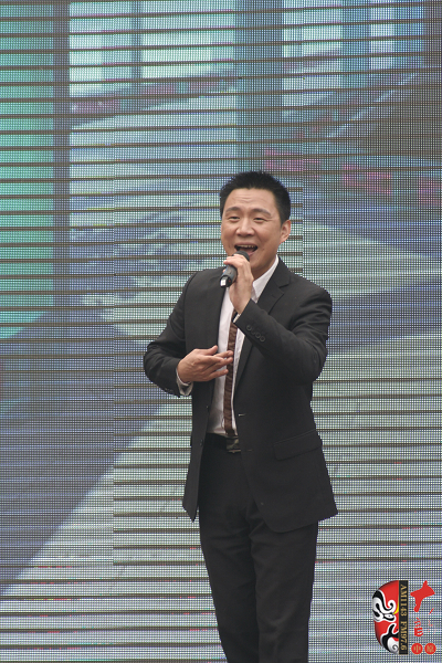 河南省著名乾旦演員、鄭州市豫劇院優(yōu)秀青年演員連德志演唱豫劇《大祭樁》選段“婆母娘且息怒站在路口”