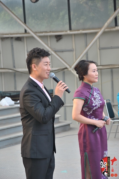 河南電臺戲曲廣播著名主持人池城、曉琴表演詩朗誦《一塊常香的玉》