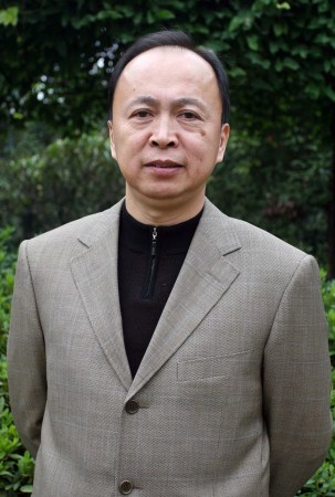 2007年11月5日，十七大黨代表湘西自治州州委書記童名謙。