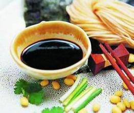 喝牛奶能美白？盤點(diǎn)關(guān)于飲食改變膚色的謠言