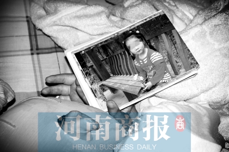 誰能想到漂亮可愛的孩子，會變成現(xiàn)在的樣子