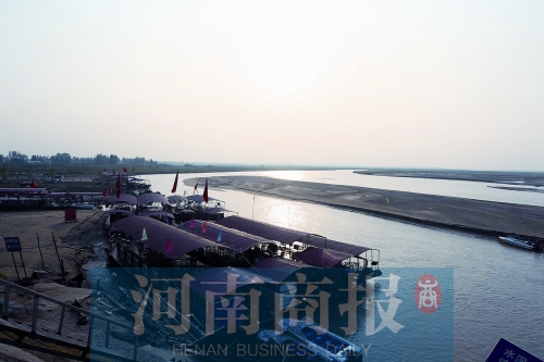 鄭州黃河邊上多數(shù)“漁家樂”均無船檢、合格證等
