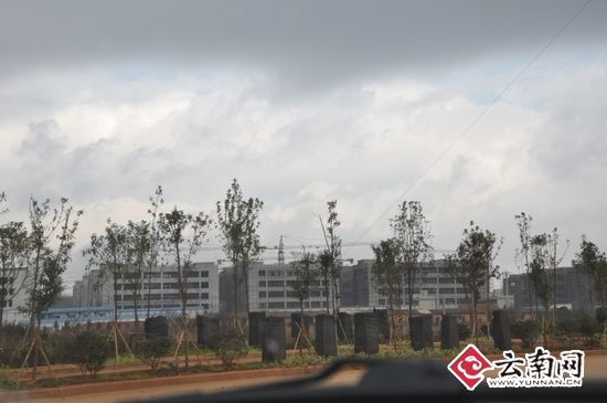 2010年11月的時(shí)候，爭(zhēng)議土地上已經(jīng)是密布的高樓群。