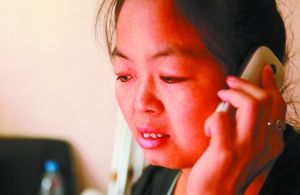 每次給家人打電話，史女士都會很難過。