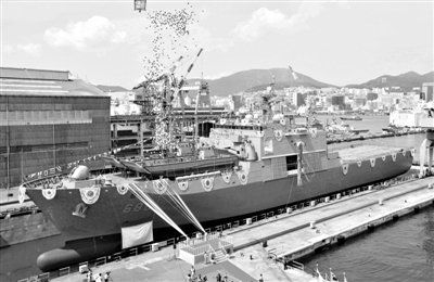 9月11日，韓國(guó)釜山，韓國(guó)海軍新一代登陸艦“天王峰”號(hào)舉行了下水儀式。