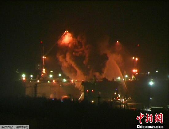 資料圖：2011年12月29日晚間，俄羅斯摩爾曼斯克州一艘名為“葉卡捷琳堡”號(hào)的核潛艇起火。