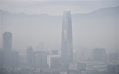 21日，智利首都圣地亞哥被霧霾籠罩。