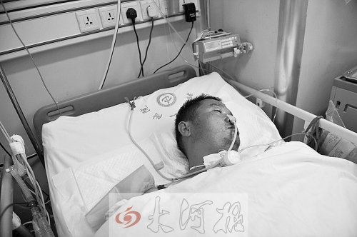姚戰(zhàn)標因甲烷中毒，大腦受到損害，重度昏迷。