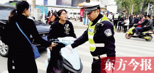 昨日，鄭州市交巡警“百日行動”首日