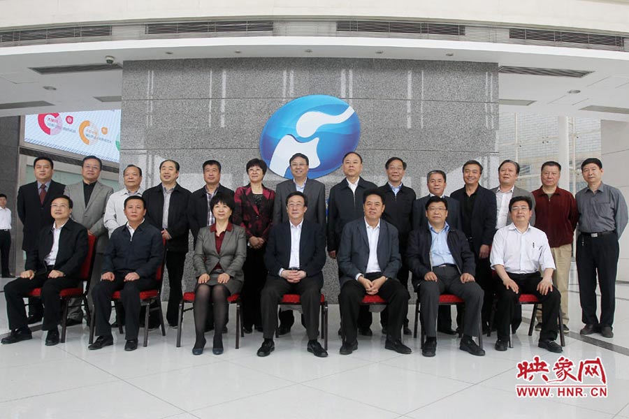 河南省委書記、省人大常委會(huì)主任郭庚茂視察河南電視臺(tái) 東方今報(bào)記者沈翔 劉棟杰/攝
