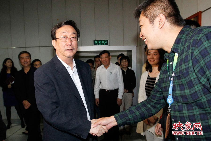 河南省委書記、省人大常委會(huì)主任郭庚茂視察河南人民廣播電臺(tái) 映象網(wǎng)記者邵恰 段晉哲/攝