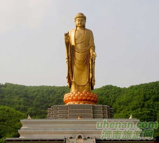 深秋去堯山賞紅葉、泡溫泉、拜大佛