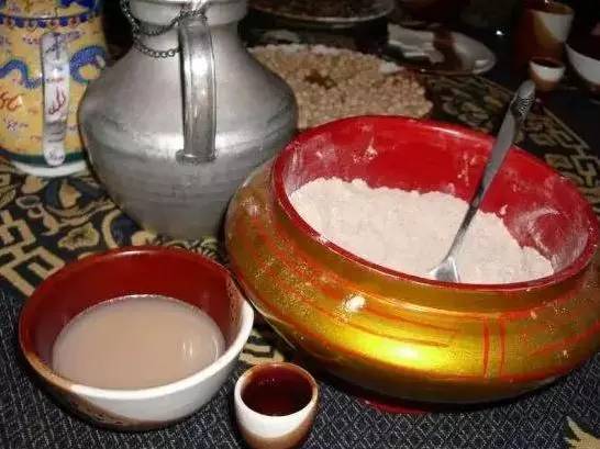 新疆奇葩”黑暗料理“ 你吃過嘛？