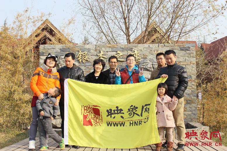 來張小合影，好多朋友都在其他地方玩，已經(jīng)嗨的叫不回來……