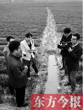 廢水不經(jīng)處理就直接排入麥田，農(nóng)民打的小麥都不敢吃。