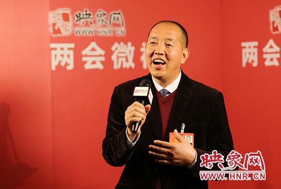 全國(guó)人大代表張全收做客映象網(wǎng)《兩會(huì)微視》視頻訪談。