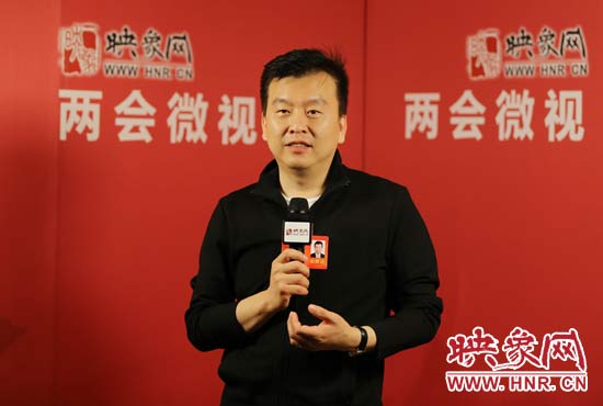 全國人大代表張澤群接受映象網(wǎng)“兩會微視”訪談。