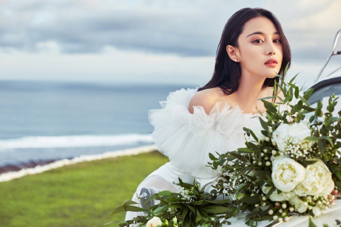 張馨予的婚紗成了淘寶爆款，知道價(jià)格后讓人大跌眼鏡！