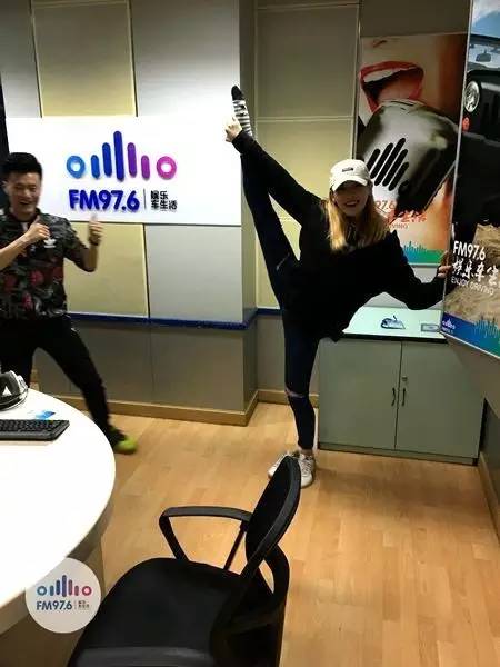 哇哦！都是帶功夫滴美人兒！