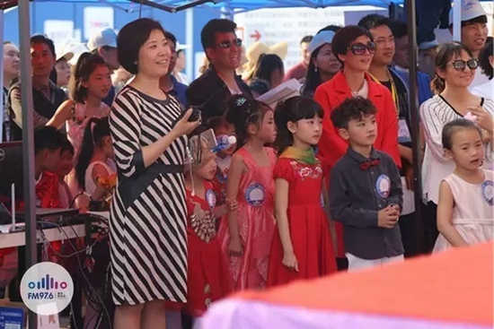 等等，這畫風(fēng)轉(zhuǎn)變太快我不明白了，看見啥了突然這么高興？