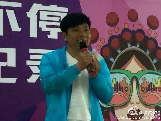 見證挑戰(zhàn)的戲迷代表陳紅森講述自己和戲曲的故事、見證歷史時刻的心情。