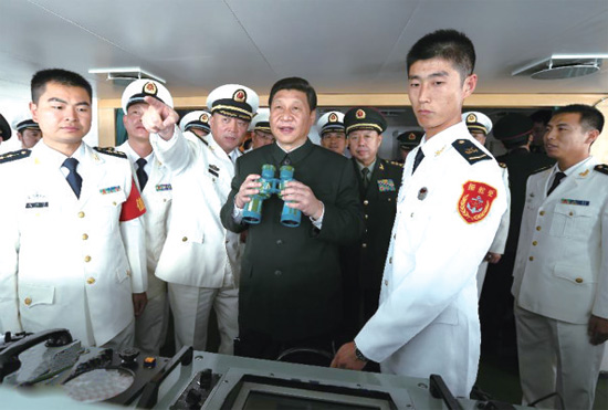 2012年12月8日，習(xí)近平視察廣州戰(zhàn)區(qū)，登上海軍“?？谂灐? width=