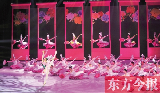 燈光璀璨、歌舞飛旋，昨晚備受矚目的第31屆中國洛陽牡丹文化節(jié)開幕式在洛陽歌劇院上演。