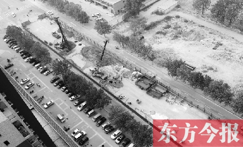 鄭州市隴海快速路建設(shè)已經(jīng)開工，昆侖路與華山路之間的道路已經(jīng)封閉