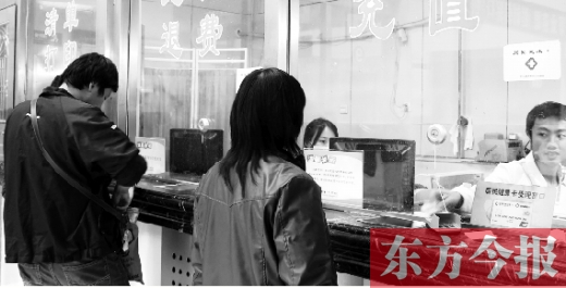 據(jù)統(tǒng)計，在鄭州市第一人民醫(yī)院，已有200余人次持健康卡就醫(yī)