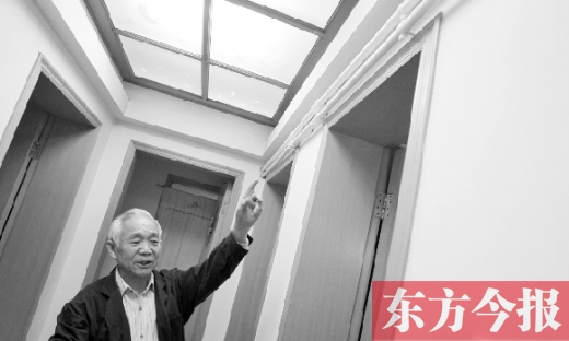 家住“湖光苑”的林老先生對改造施工不破壞裝修、注意細(xì)節(jié)很滿意