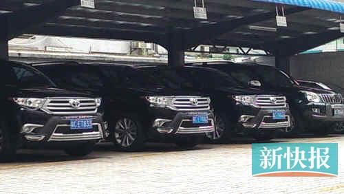 珠海煙草局停車(chē)場(chǎng)內(nèi)的三輛漢蘭達(dá)。