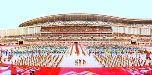9月16日，第七屆全國(guó)農(nóng)民運(yùn)動(dòng)會(huì)開(kāi)幕式在南陽(yáng)市體育場(chǎng)舉行
