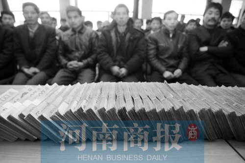 打擊拖欠農(nóng)民工工資，鄭州今年又出狠招（資料圖）河南商報(bào)記者 王春勝/攝
