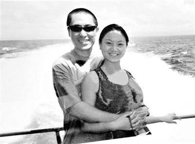 張藝謀與現(xiàn)任妻子陳婷。資料圖片