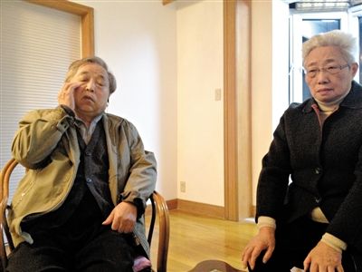 前晚，年過七旬的劉光嘉及妻子向記者講述強拆經(jīng)過。