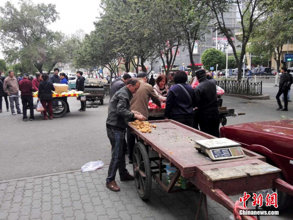 自治區(qū)和烏魯木齊市有關(guān)部門迅速處置，傷員已全部送往醫(yī)院救治。