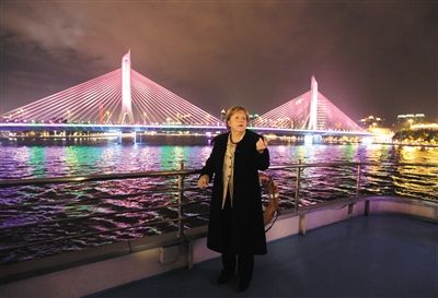 2012年2月3日，德國總理默克爾夜游廣州。