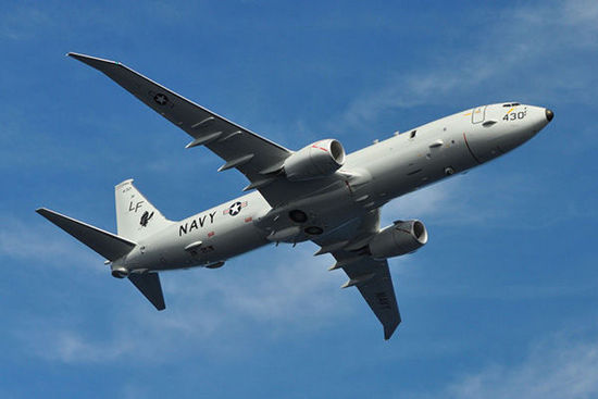　　美國(guó)海軍的海神P-8巡邏機(jī)專(zhuān)門(mén)從事遠(yuǎn)距離任務(wù)，包括情報(bào)搜集和偵察。
