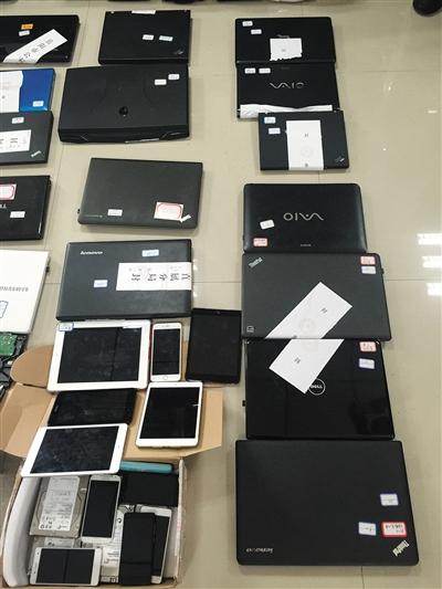 警方查獲的部分作案工具。新京報記者 吳為 攝