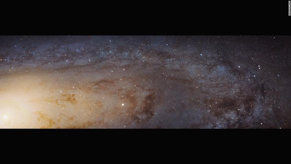 離銀河系較近的仙女座星系可以在晴朗的黑夜被肉眼觀測(cè)到。