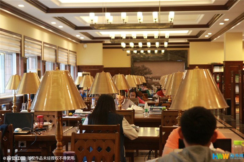 重慶大學改造翻新的“民國風圖書館”走紅網絡，引得無數(shù)網友點贊