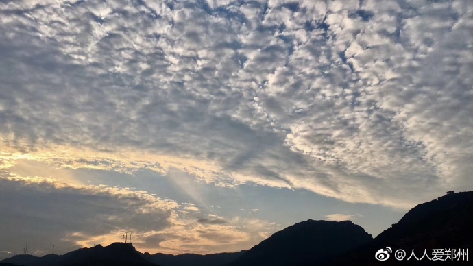 又被鄭州的藍(lán)天刷屏！隨便一拍就是手機(jī)壁紙