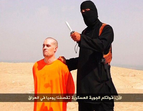 伊拉克極端組織ISIS公布題為 “ISIS給美國的信”視頻，視頻中2012年在敘利亞失蹤的美國記者福