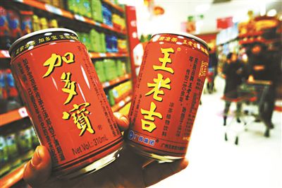 廣東省高級(jí)人民法院一審宣判，紅罐涼茶裝潢所有權(quán)歸屬于王老吉，加多寶稱將上訴供圖/CFP