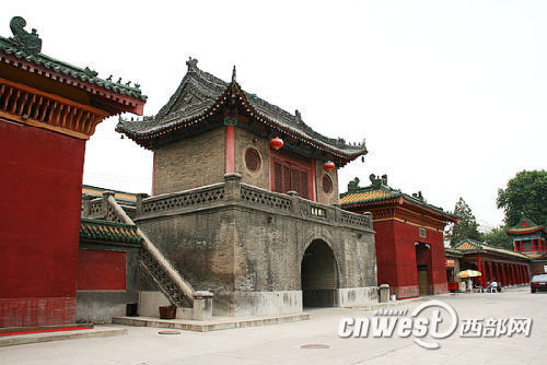 三位印度高僧曾于開元年間在大興善寺譯經(jīng)宏法,其中善無畏更是被唐玄宗尊為國(guó)師。