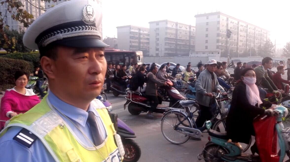 上班表情：1逗2羞3怕 你是哪個？