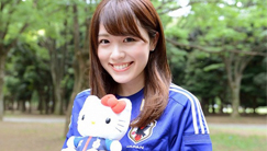 高清圖：甜美?；ㄖ囀澜绫?穿著球衣力挺日本