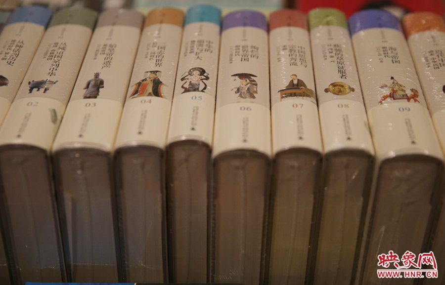 書店內(nèi)的書。