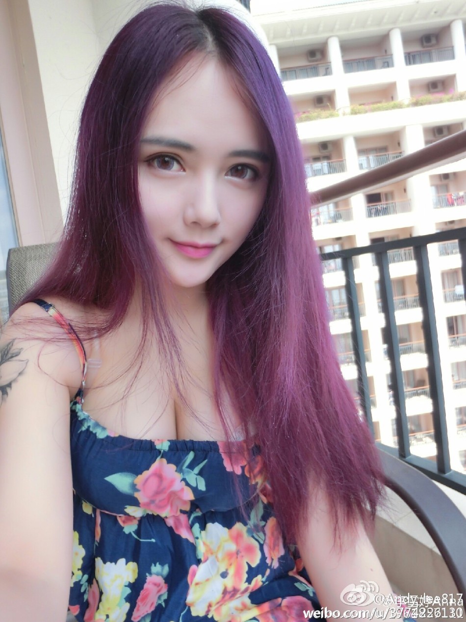 湖大21歲?；ㄇ巴购舐N無懼走光